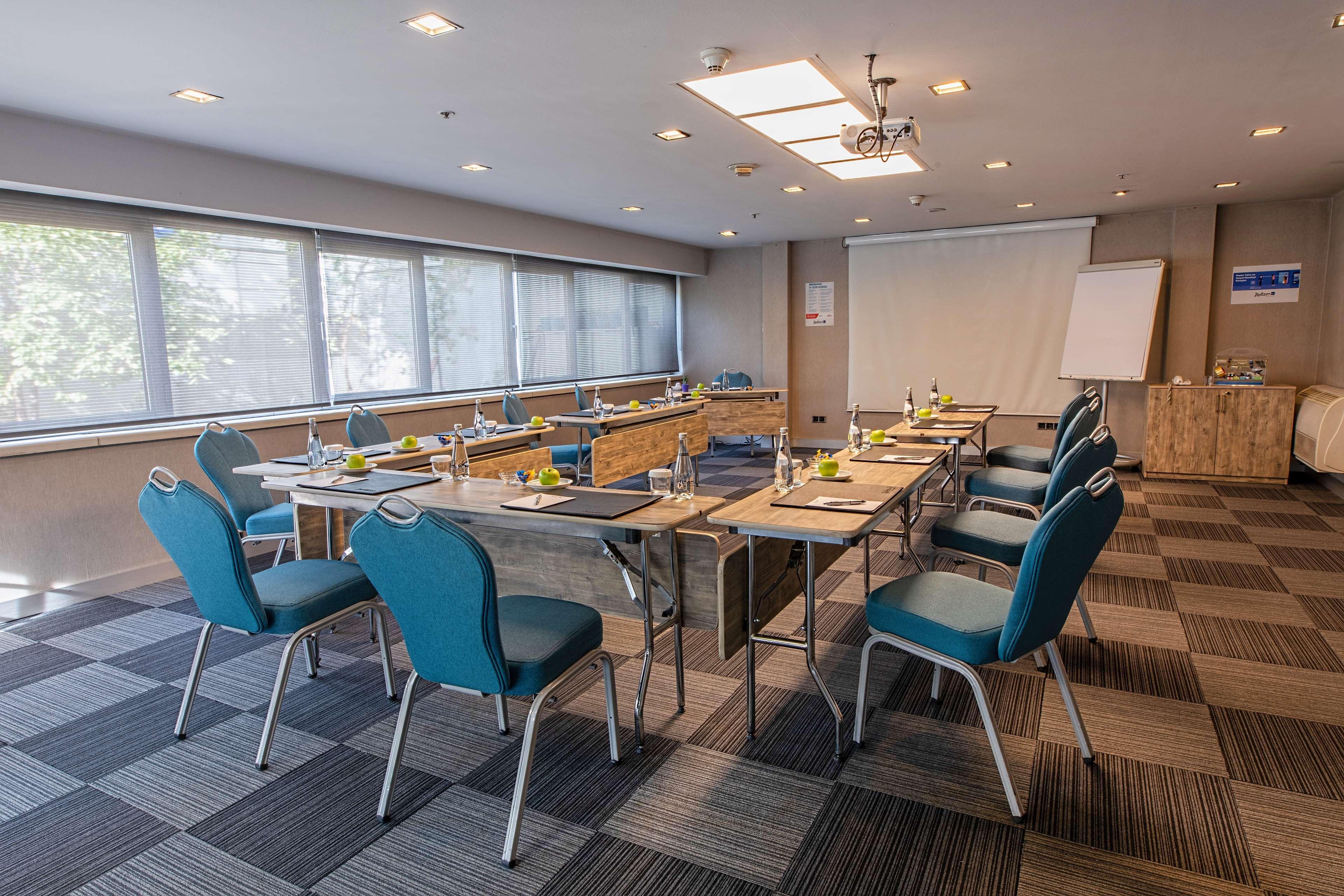 Radisson Blu Ankara Hotel Ngoại thất bức ảnh