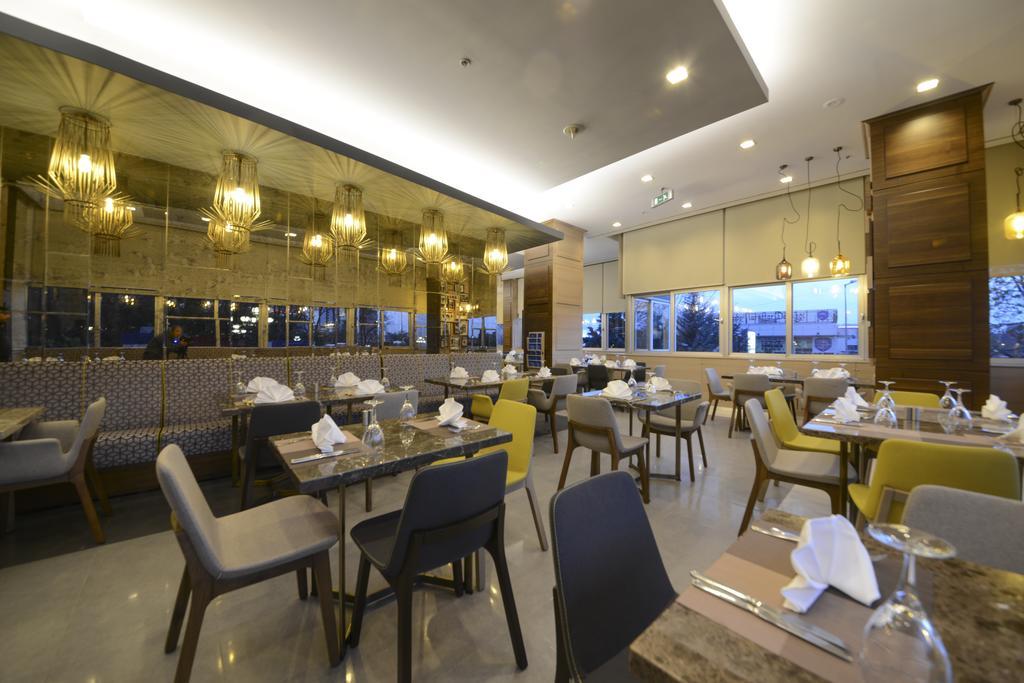Radisson Blu Ankara Hotel Ngoại thất bức ảnh